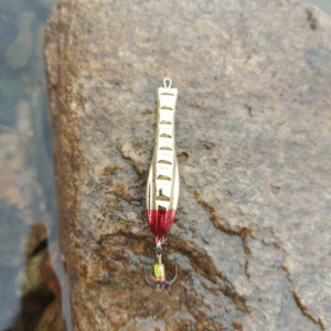 HRT pystypilkki leveä 5 cm 12 g metalliväri 3-haarakoukku