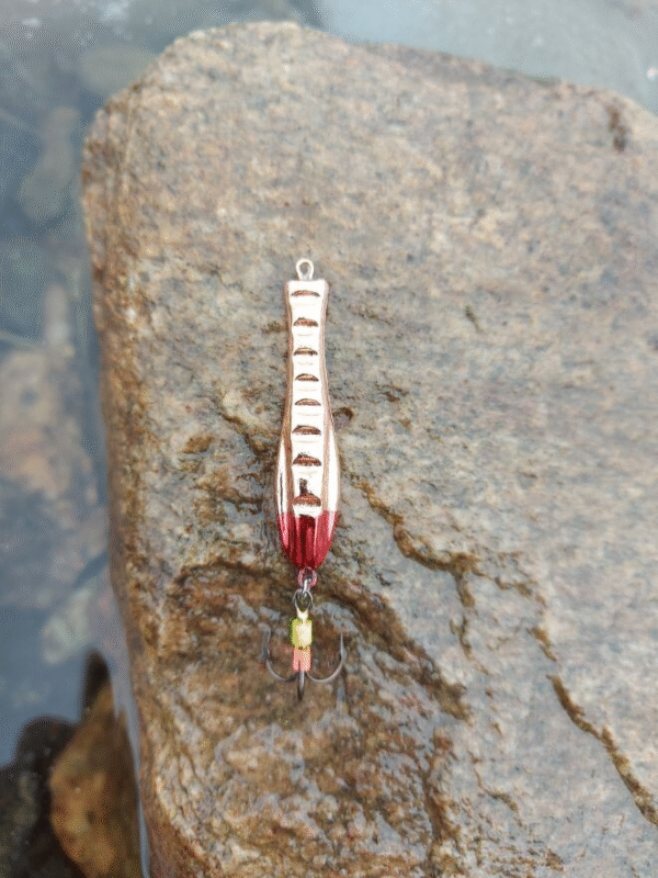 HRT pystypilkki leveä 5 cm 12 g metalliväri 3-haarakoukku - Image 3