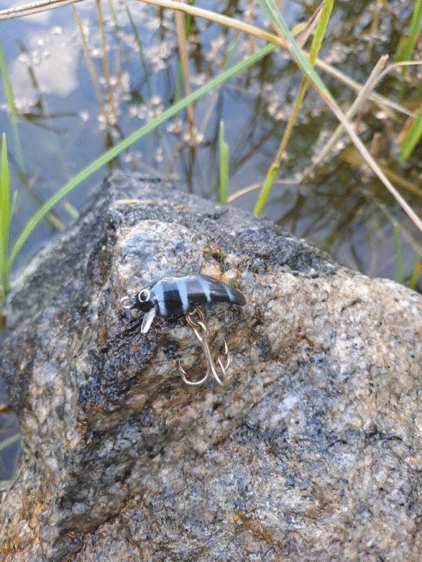 Siikavaappu isolla koukulla 3 cm 1,5 g käsintehty - Image 6